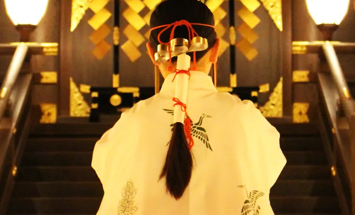 ゴッドハンド　神の手　名古屋の巫女　志穂（シャーマン志穂）｜ 母の気功愛知県名古屋市の占い・気功　コンテンツ　占い　画像